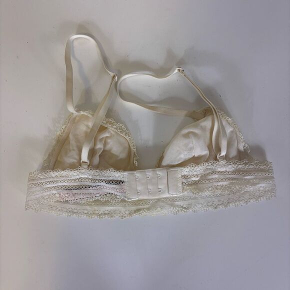 Victoria's Secret Ivory Sheer Lace Triangle Bralette Bra Small - Picture 2 of 6
